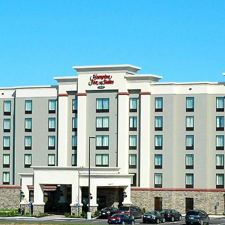 Hampton Inn & Suites By Hilton Moncton Bagian luar foto